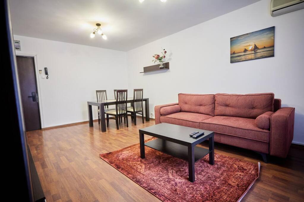 Queen Apartment Athenee 布加勒斯特 外观 照片