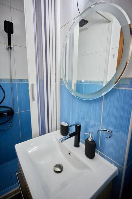 Queen Apartment Athenee 布加勒斯特 外观 照片