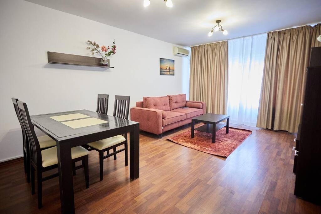 Queen Apartment Athenee 布加勒斯特 外观 照片